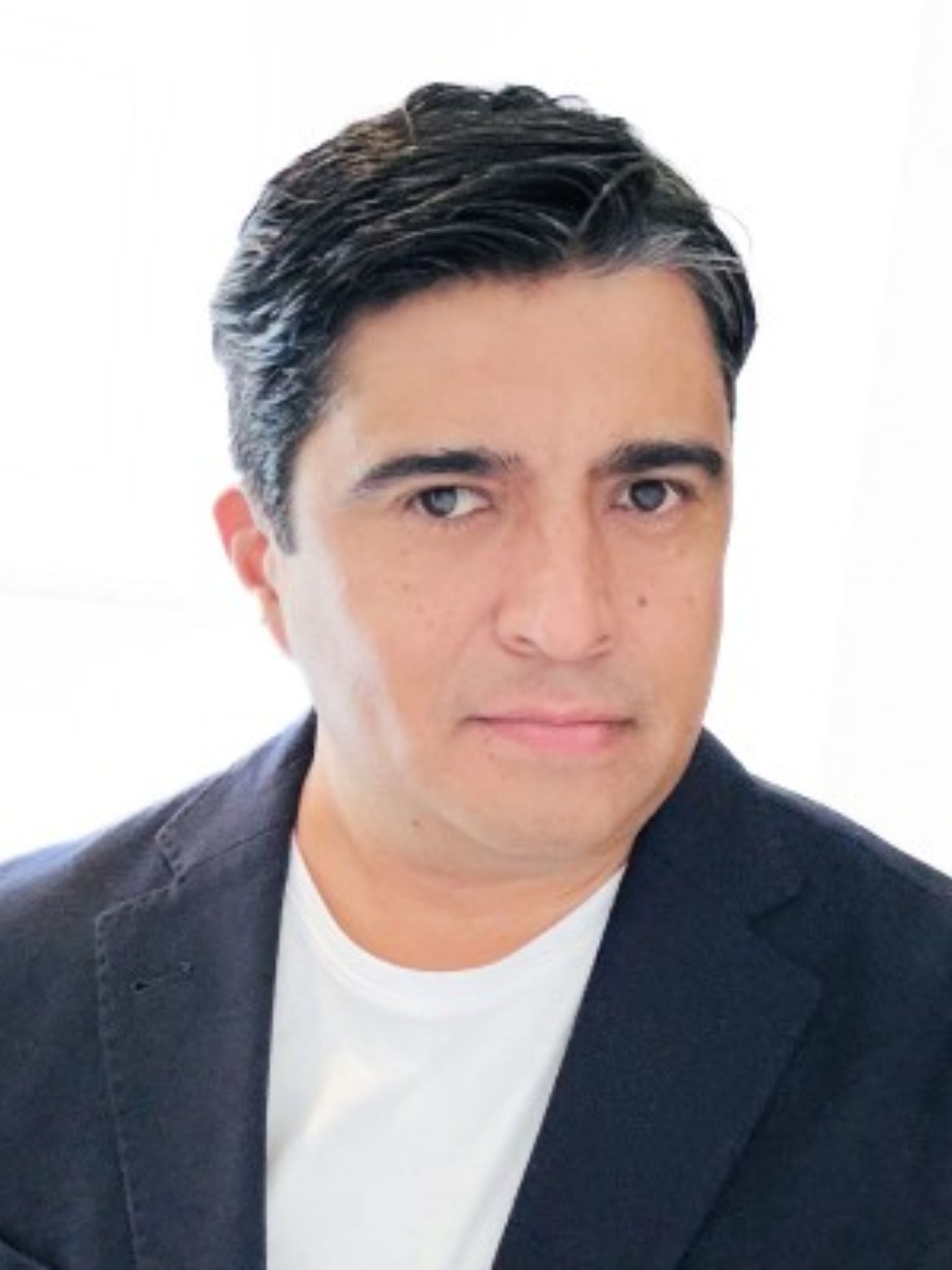 GUSTAVO